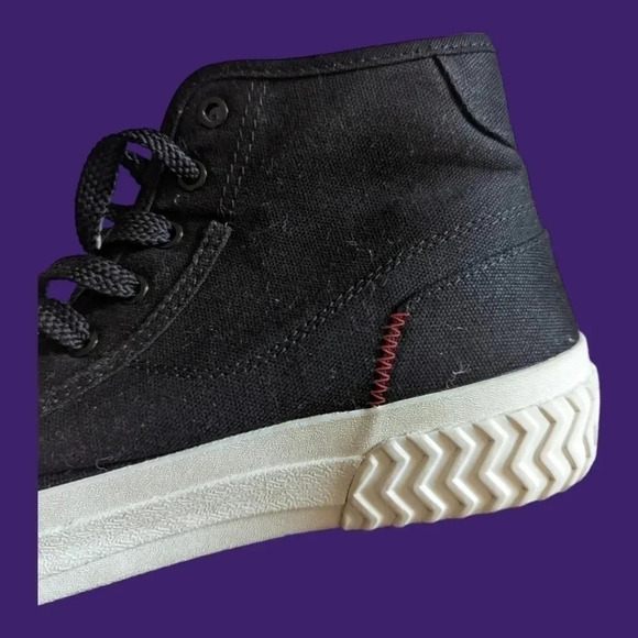 Skechers women's Street Trax Canvas Hi-Tread Casual Sneakers  size 8 blk/wht - Picture 9 of 12